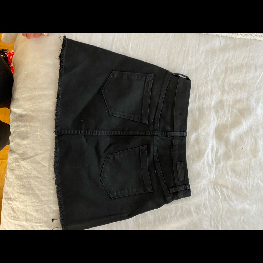 BlankNYC Coated Black Jean Skirt - Size 25 - Picture 4 of 4